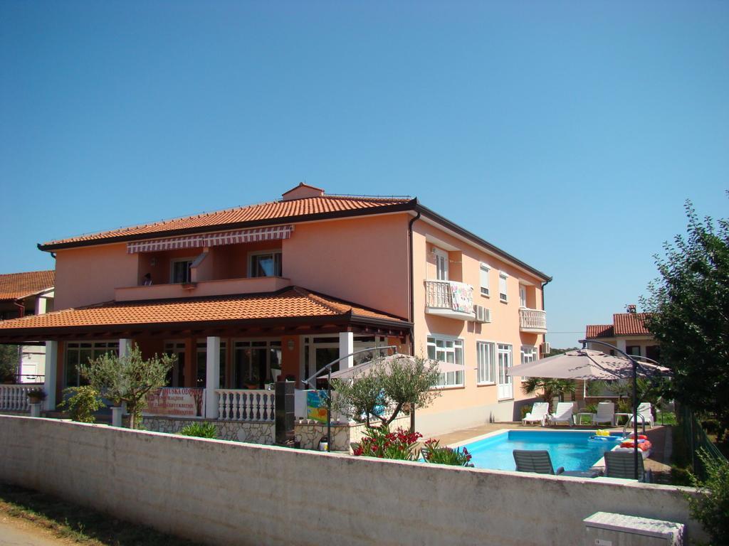 Apartments Kimm Porec Luaran gambar